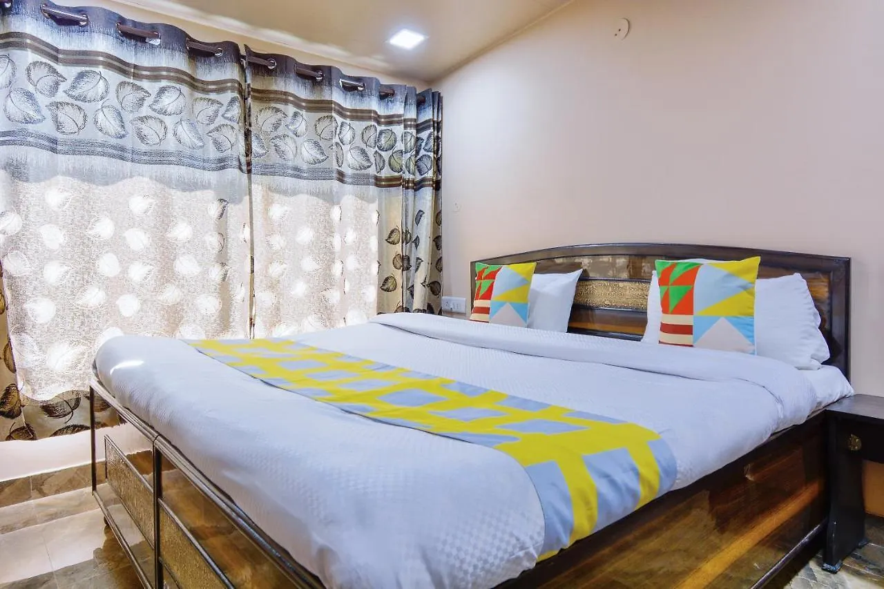 Pensionat Oyo Home 49627 Nice View Studio Stay Kanlog Shimla